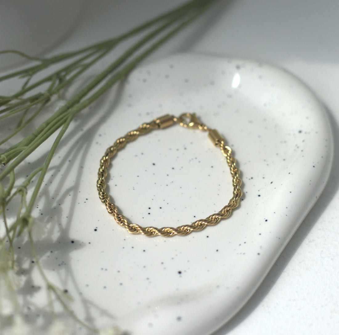 Top 10 Minimalist Jewelry Essentials Every Young Woman Needs in 2026