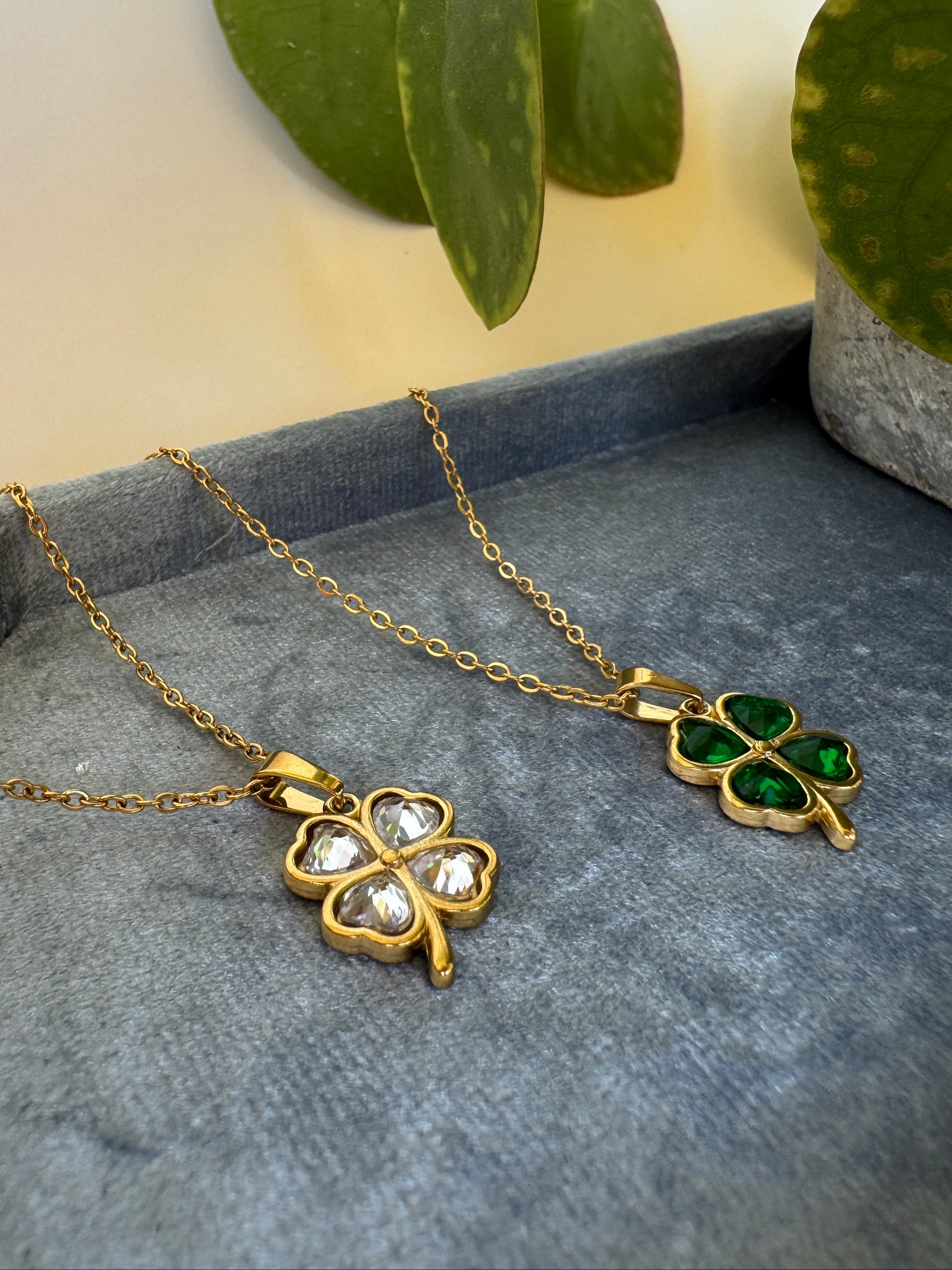 Ines Necklace - Green