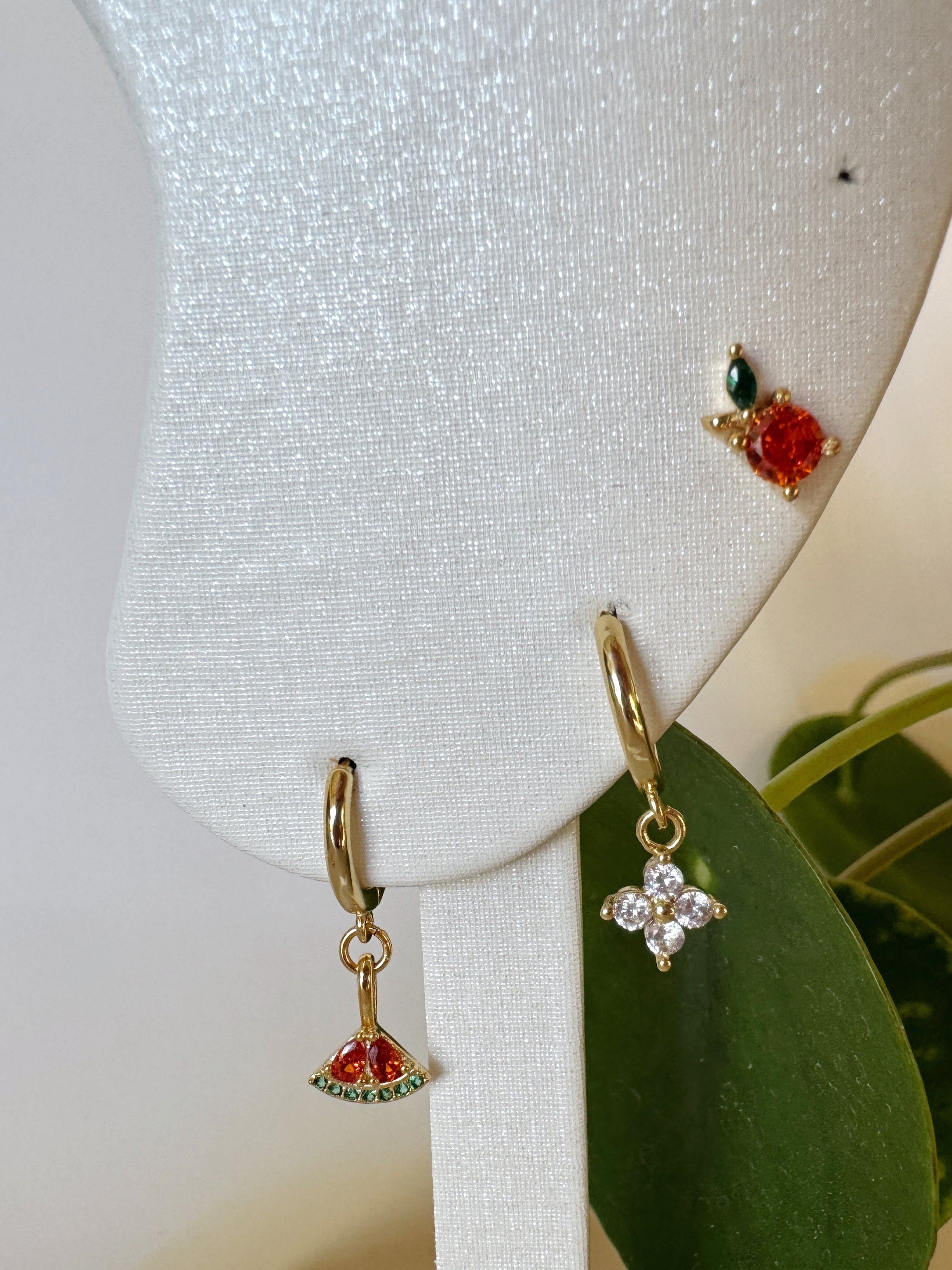 Yuna Earrings - Gold & White